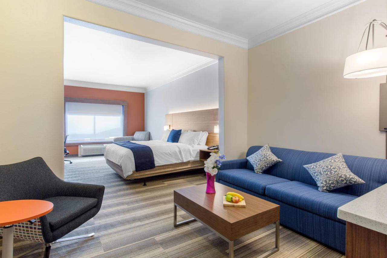 Holiday Inn Express Houston-Alvin By Ihg Εξωτερικό φωτογραφία