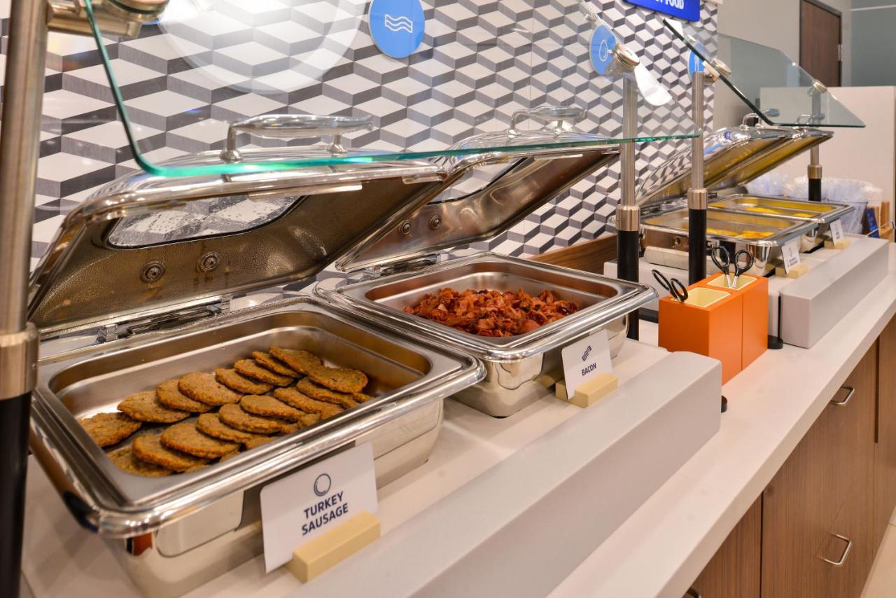 Holiday Inn Express Houston-Alvin By Ihg Εξωτερικό φωτογραφία
