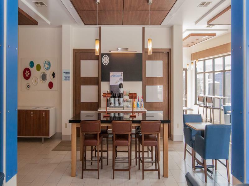 Holiday Inn Express Houston-Alvin By Ihg Εξωτερικό φωτογραφία
