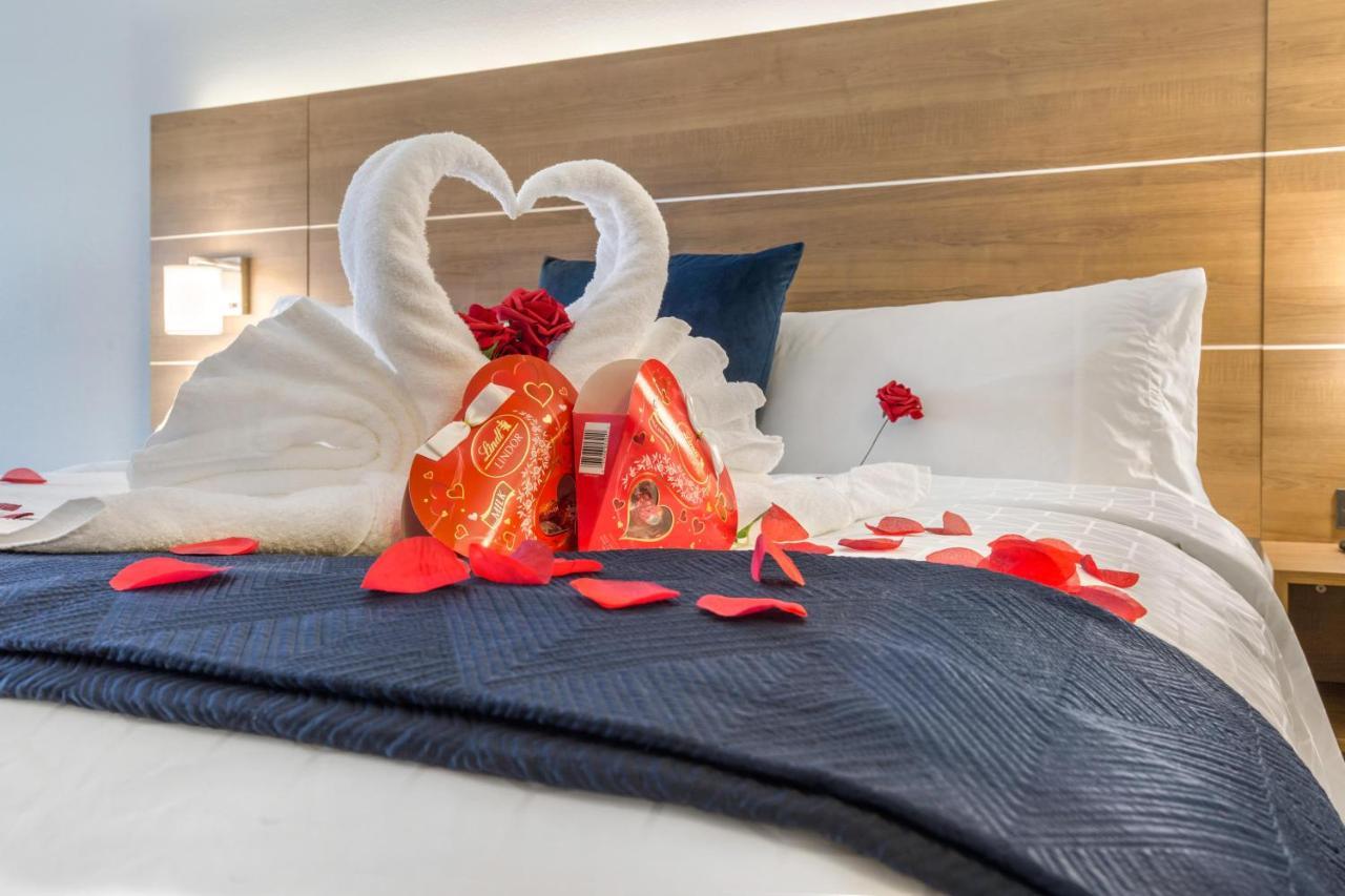 Holiday Inn Express Houston-Alvin By Ihg Εξωτερικό φωτογραφία