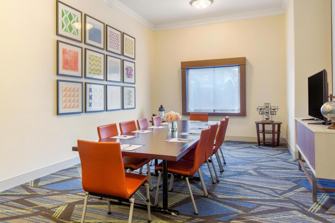 Holiday Inn Express Houston-Alvin By Ihg Εξωτερικό φωτογραφία