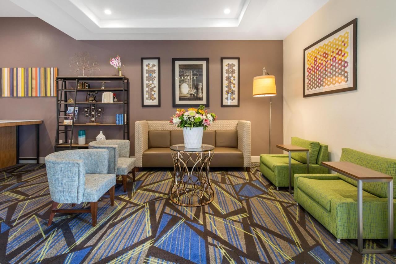 Holiday Inn Express Houston-Alvin By Ihg Εξωτερικό φωτογραφία